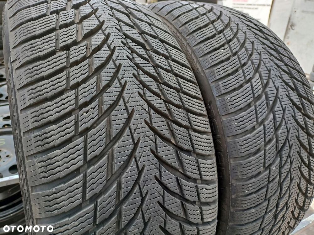225/40R19 Nokian WR Snowproof P XL para opon zima 8,7mm - 3