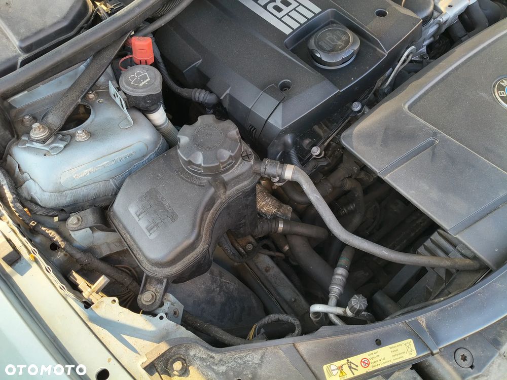 BMW Seria 3 320i - 28