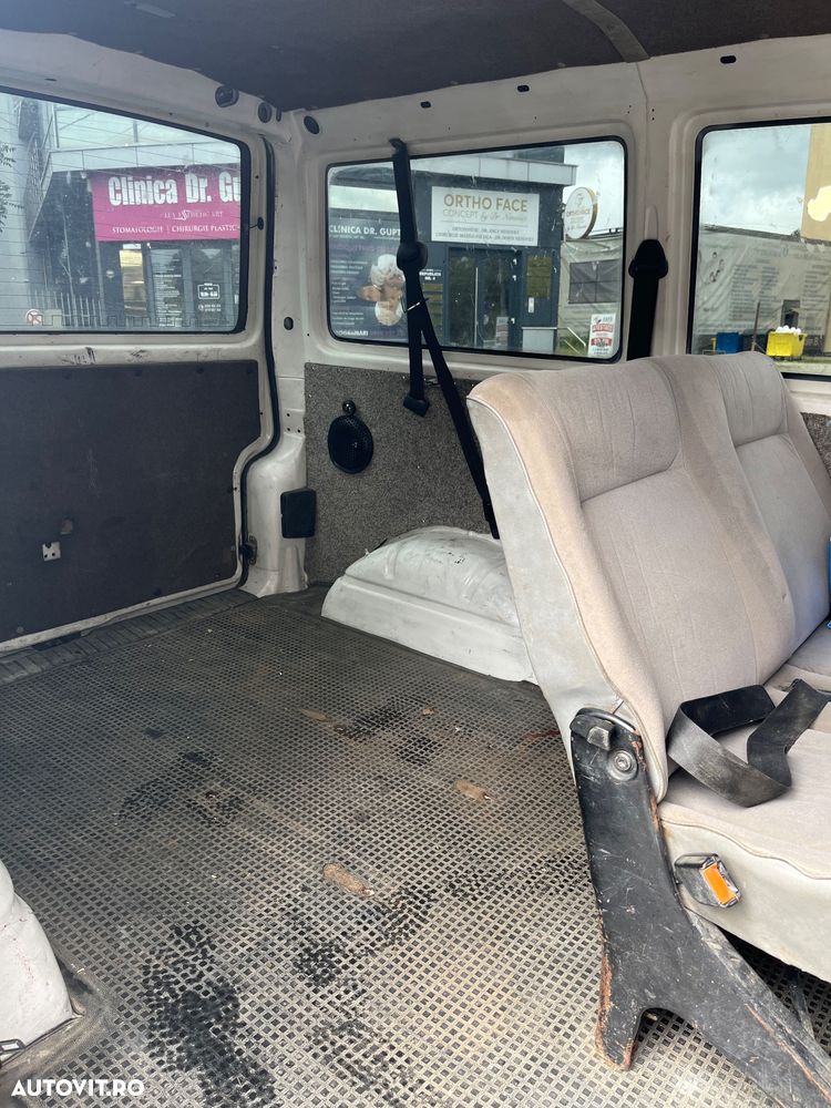 Volkswagen Transporter - 8