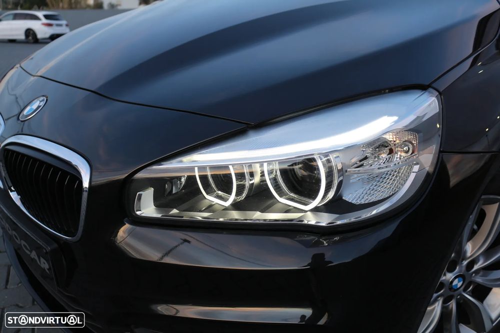 BMW 218 Active Tourer d Aut. - 10