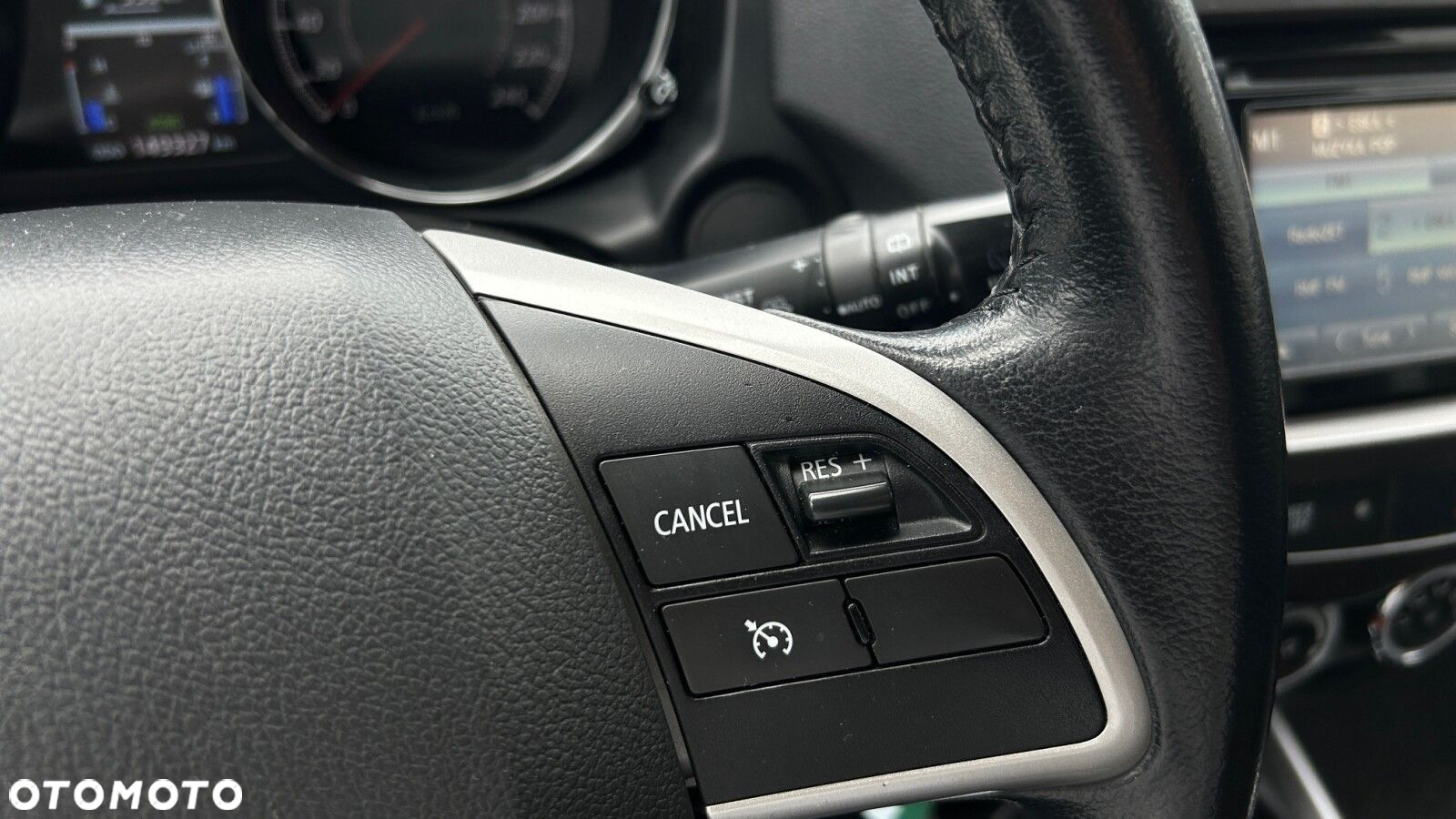 Mitsubishi ASX 1.6 Inform - 17