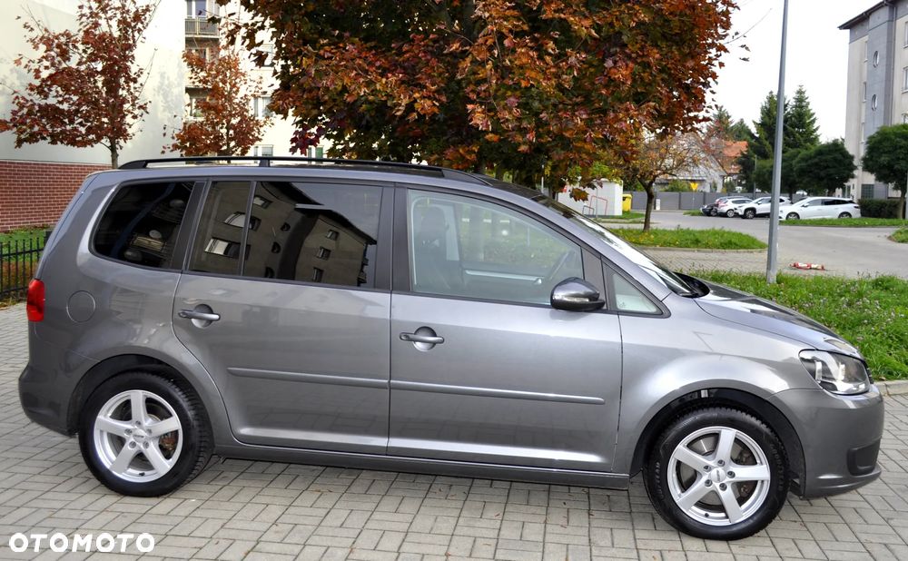 Volkswagen Touran - 3