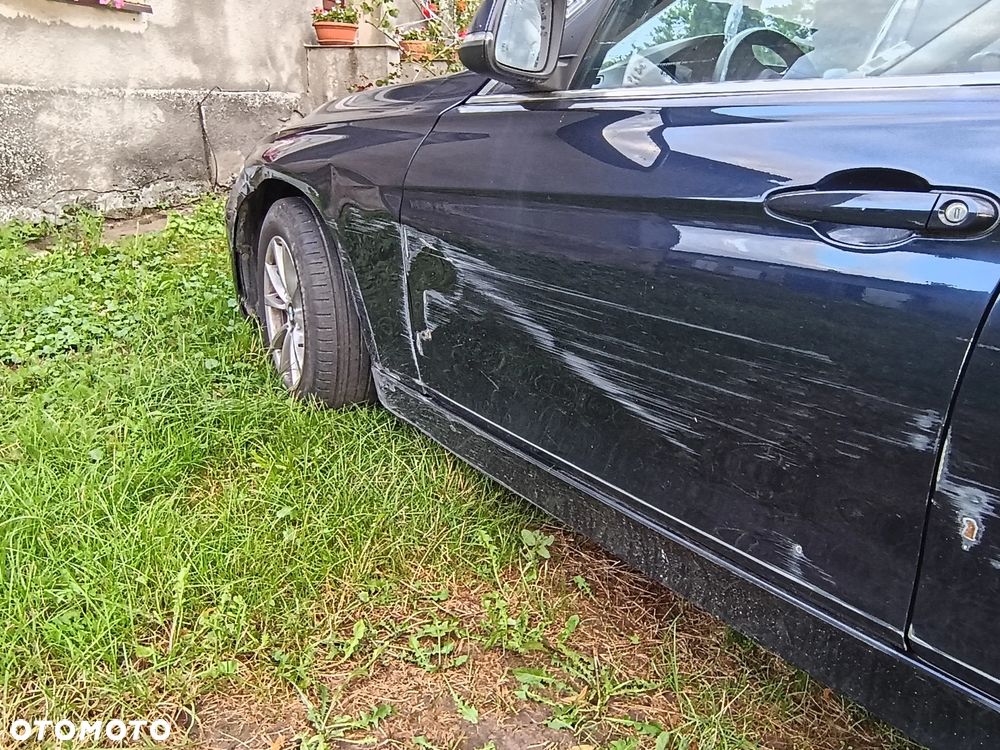 BMW Seria 3 320d Blue Performance Sport Line - 11