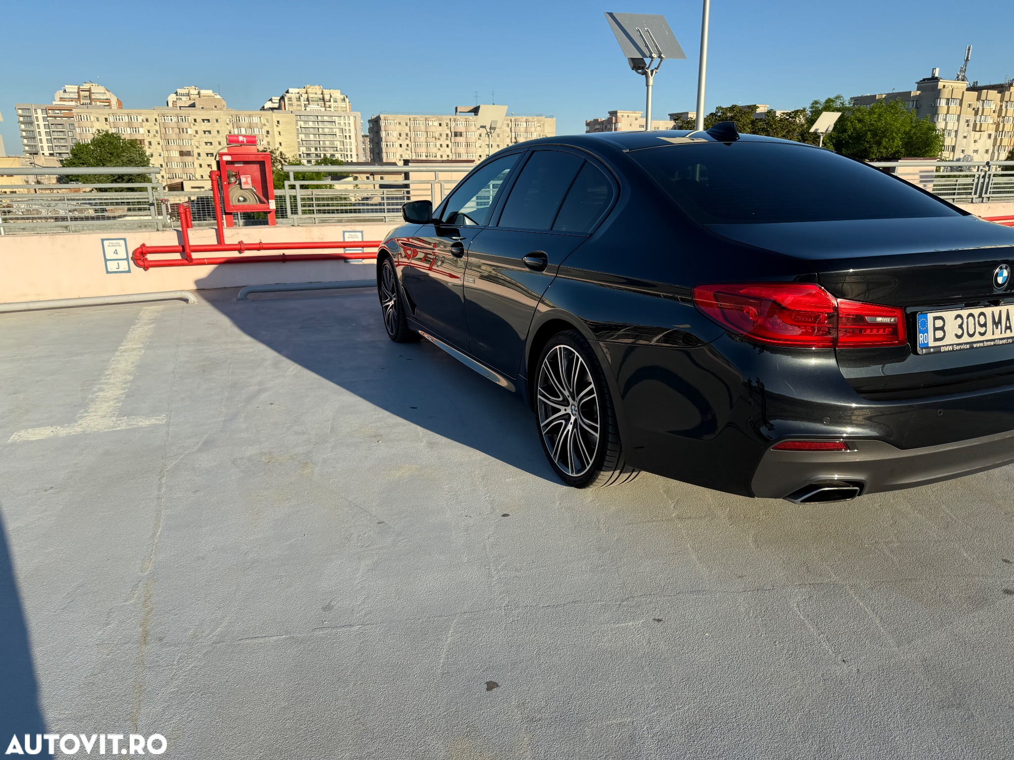 BMW Seria 5 530d xDrive AT - 7