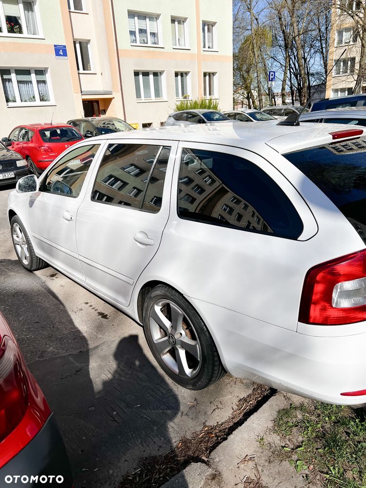 Skoda Octavia 1.4 TSI Active DSG - 5