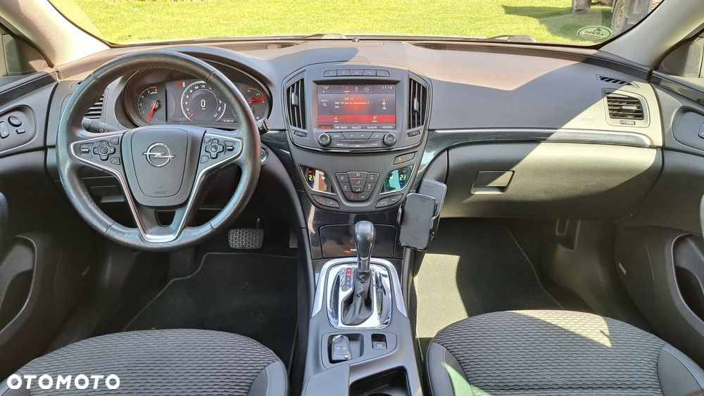Opel Insignia - 11