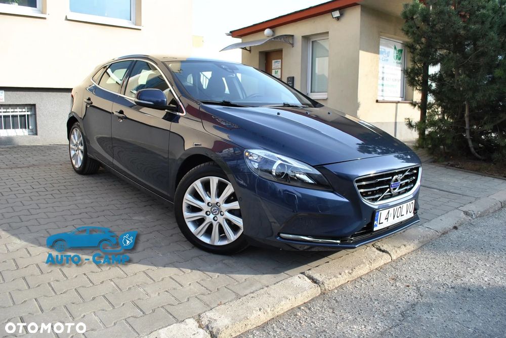 Volvo V40 D2 Summum - 1