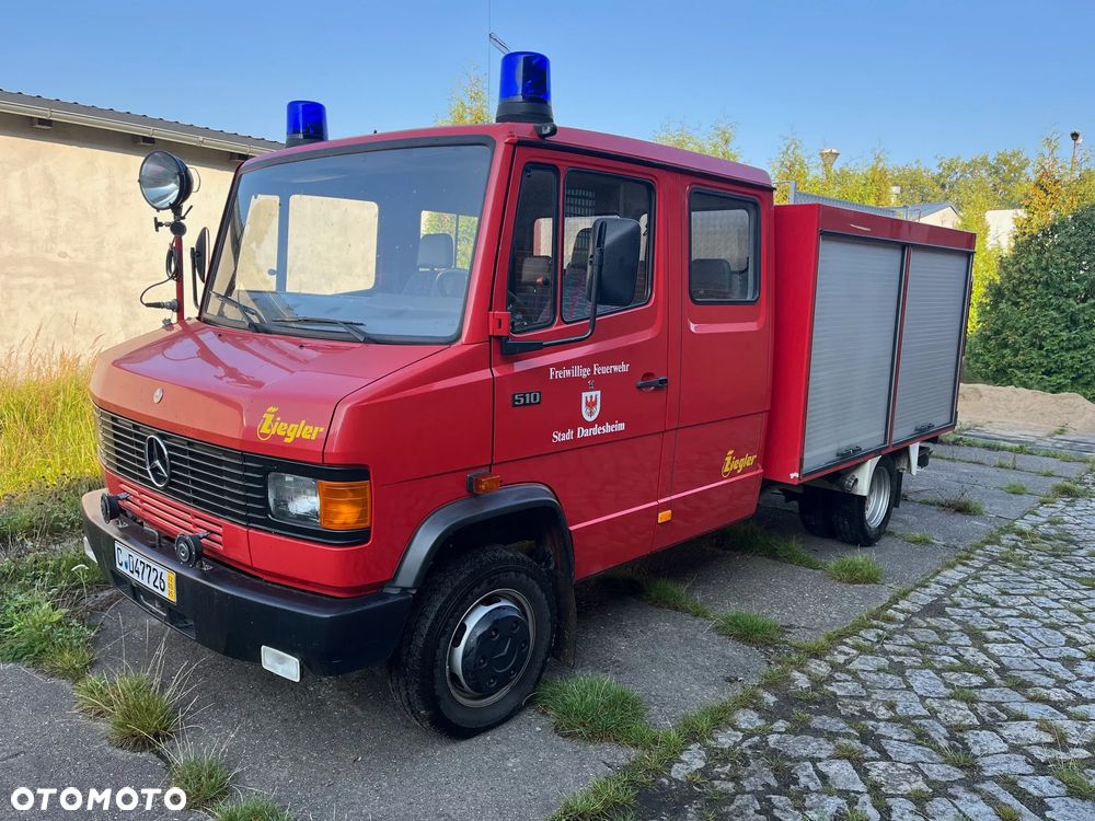 Mercedes-Benz 510 - 1