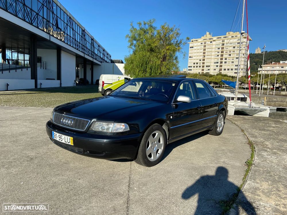 Audi A8 - 4