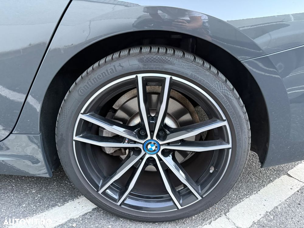 BMW Seria 3 320e Aut. M Sport - 19