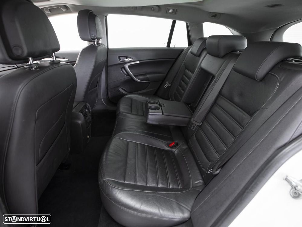 Opel Insignia Sports Tourer - 9