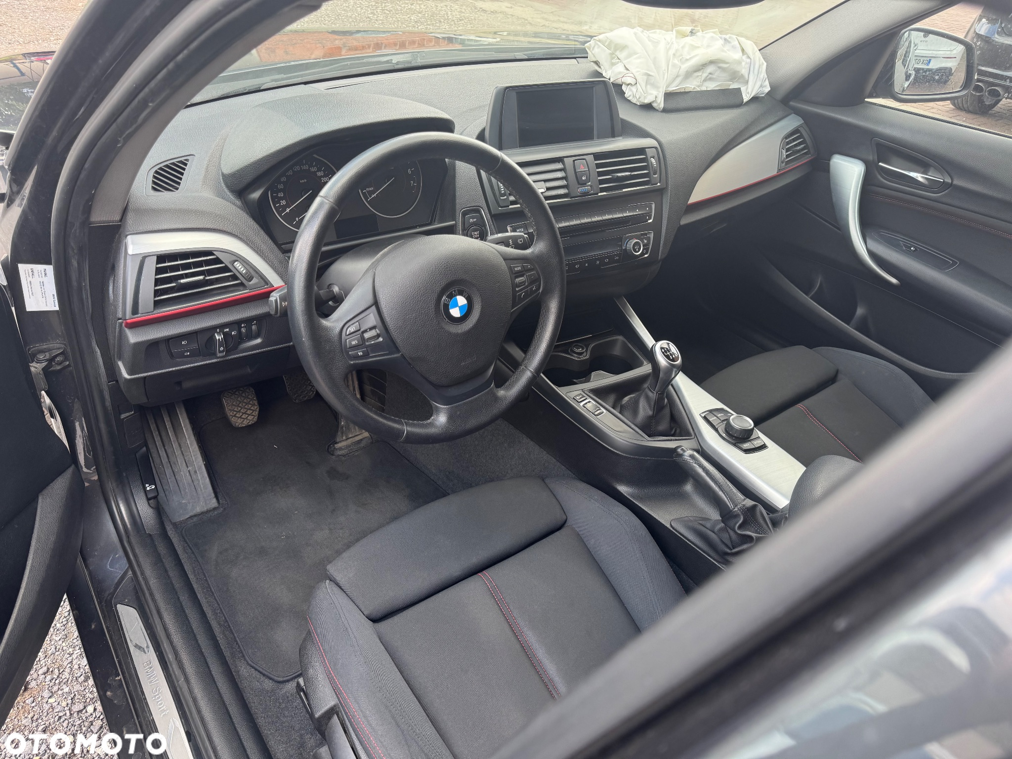 BMW Seria 1 118i Sport Line - 10