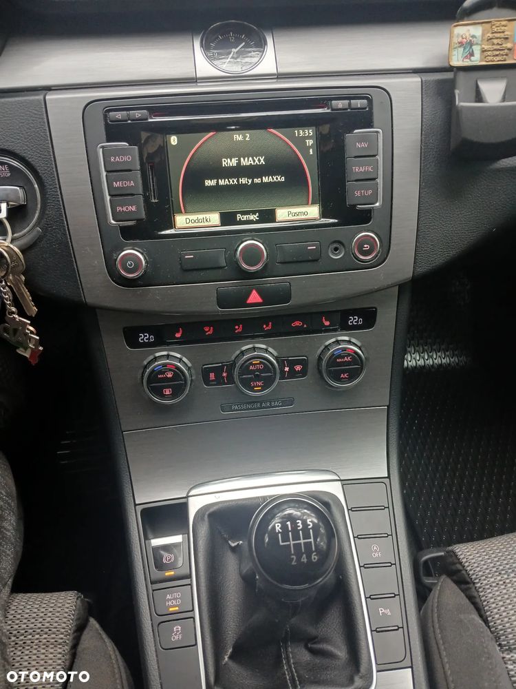 Volkswagen Passat 2.0 TDI Highline - 8
