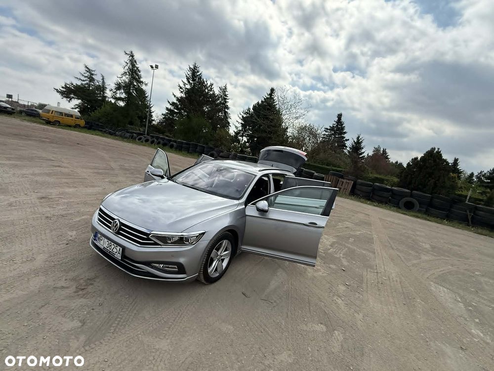 Volkswagen Passat - 22