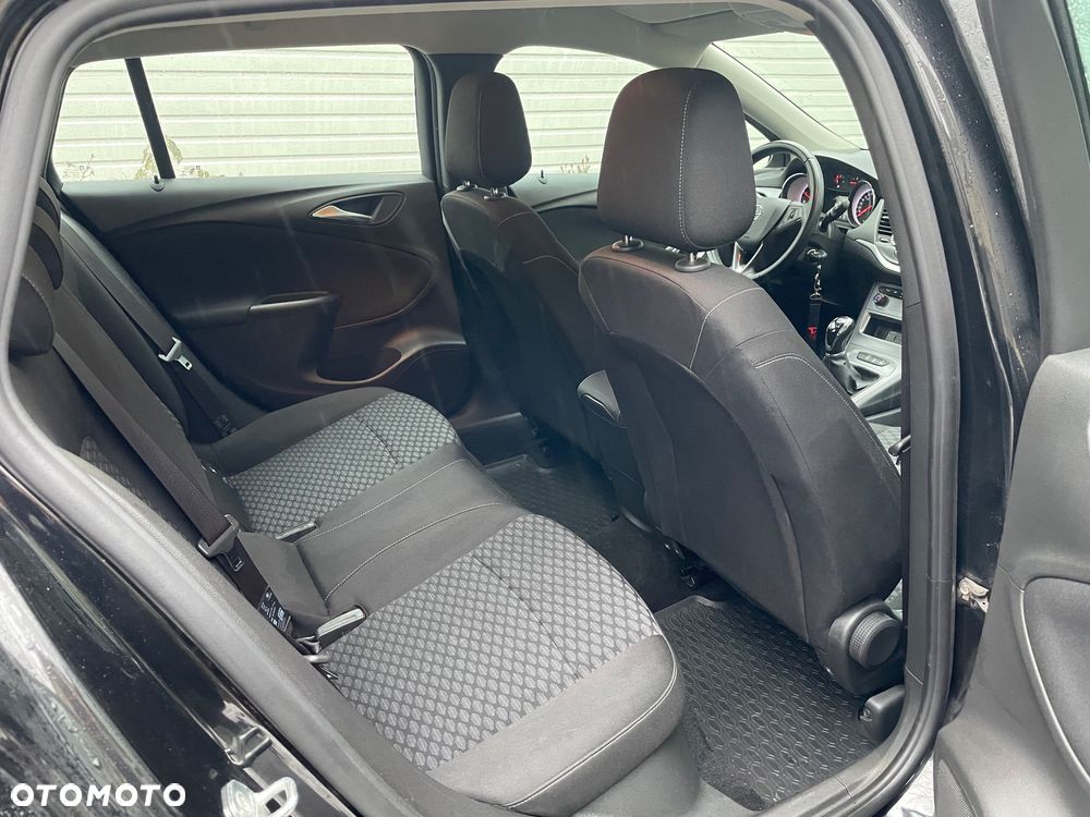 Opel Astra 1.5 D Start/Stop 2020 - 11