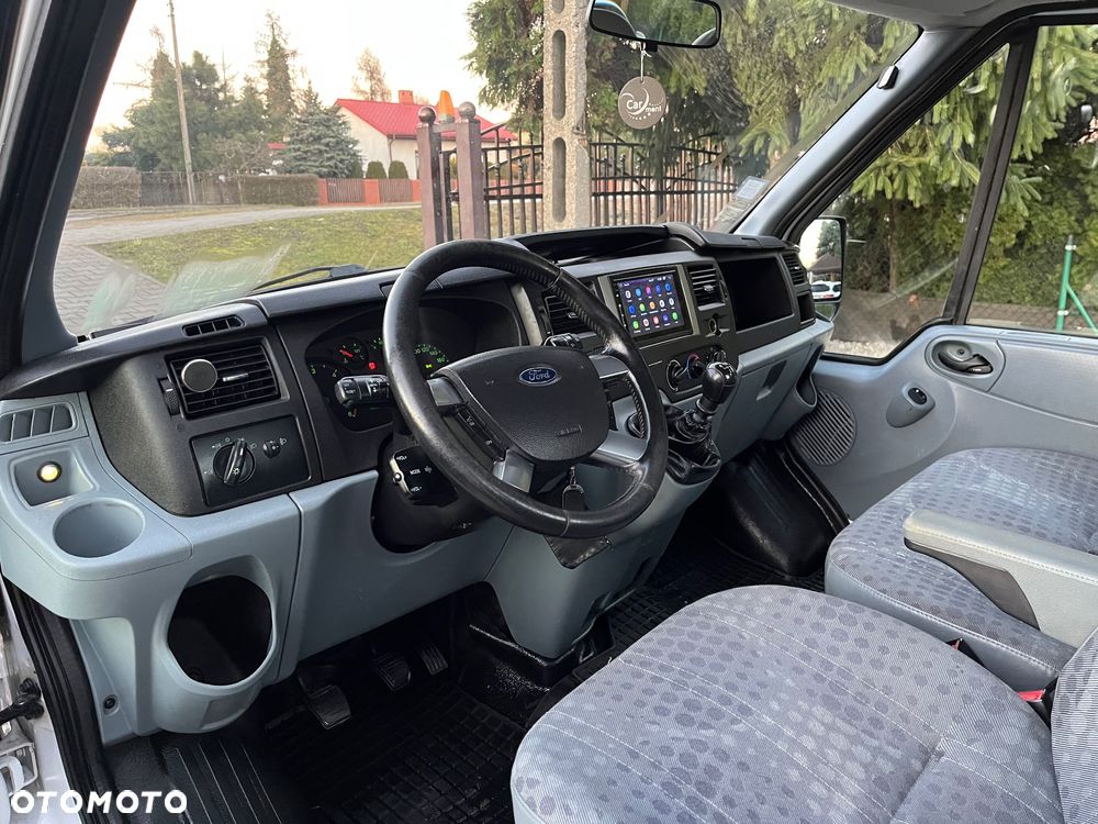 Ford Transit - 9