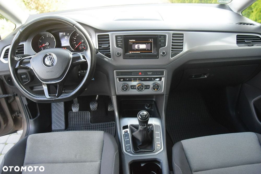 Volkswagen Golf Sportsvan - 26