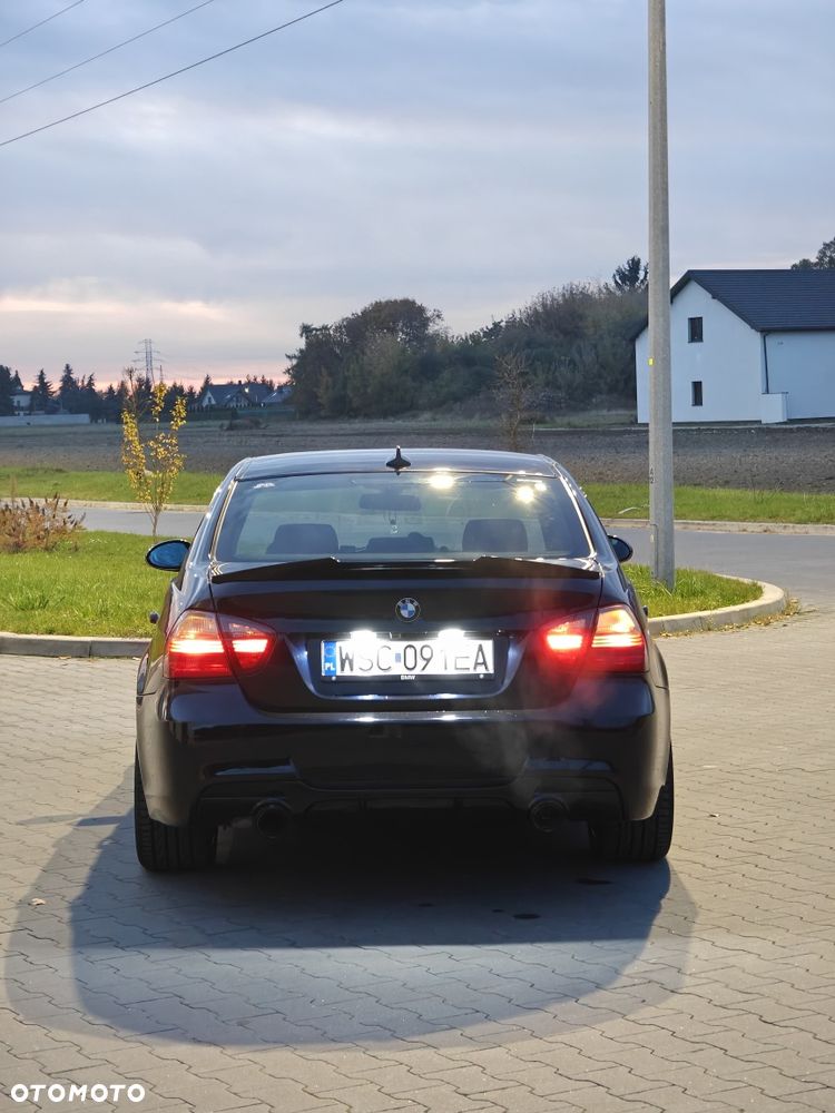 BMW E90 2006 photo 3