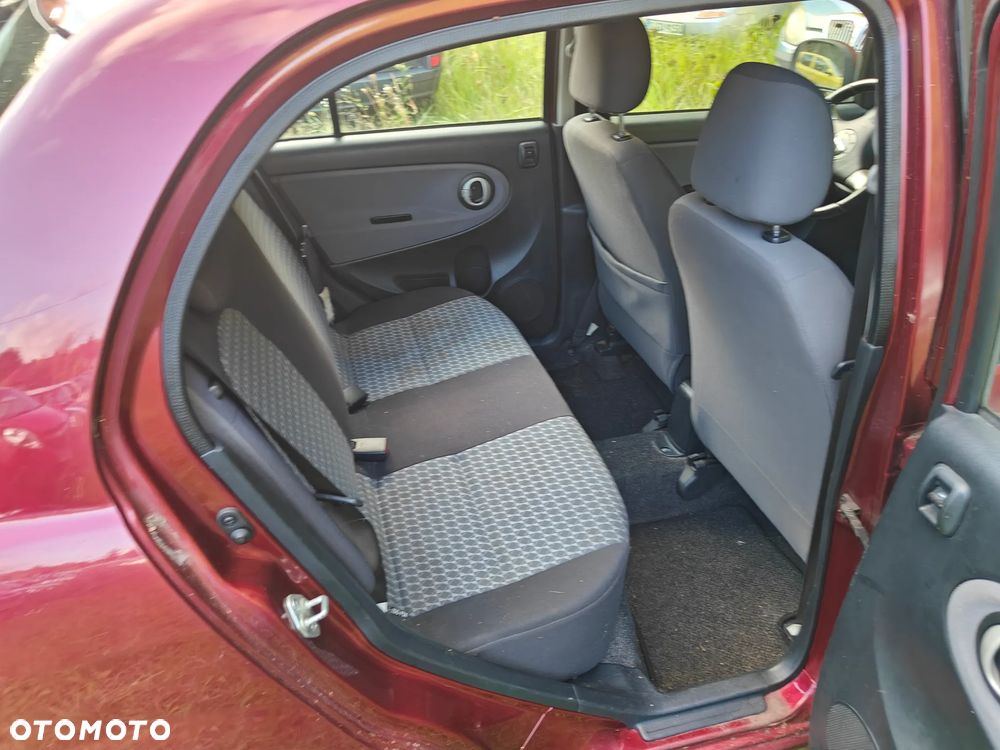 Daihatsu Trevis 1.0 Limited - 8