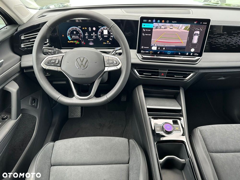 Volkswagen Tiguan 1.5 eTSI Elegance DSG - 25
