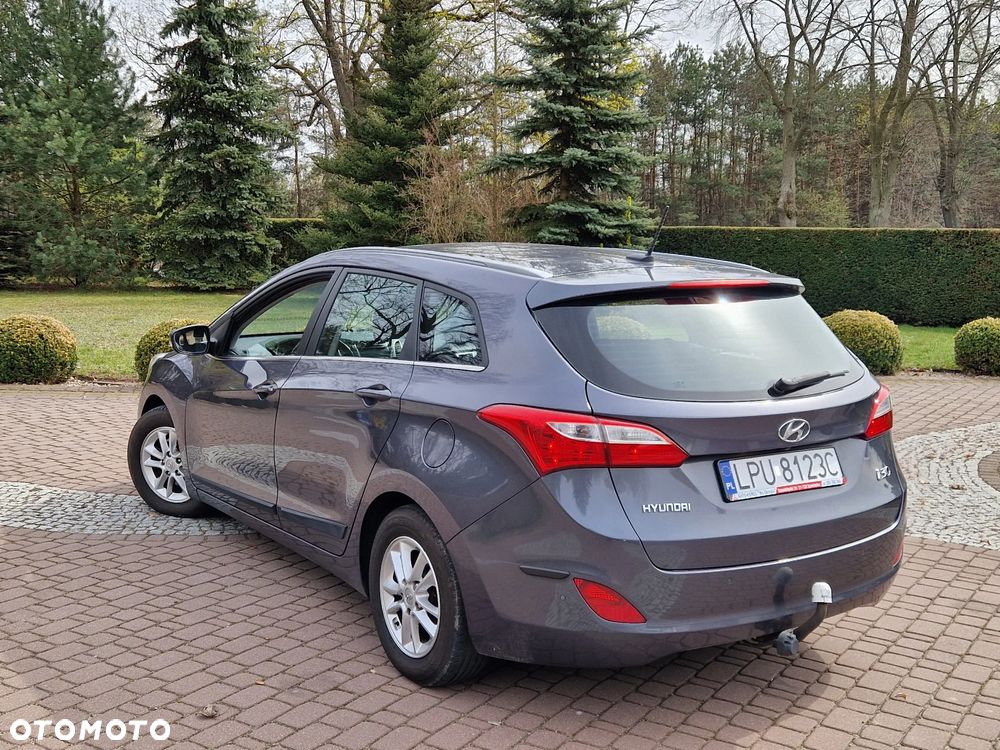 Hyundai i30 blue Kombi 1.6 GDi Trend - 3