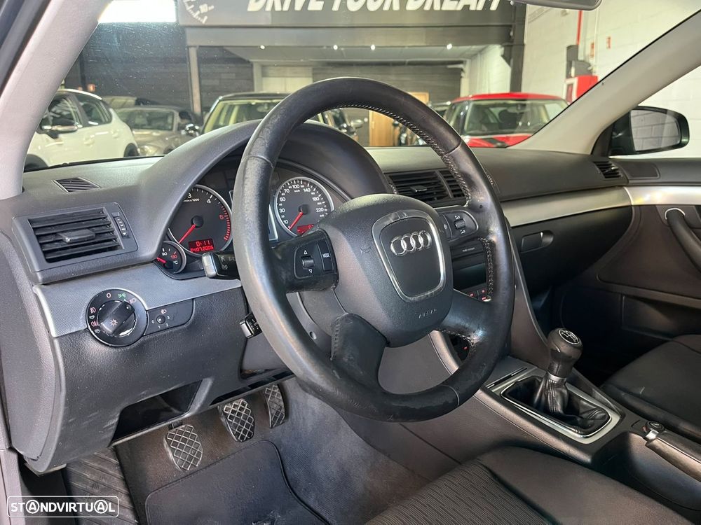 Audi A4 2.0 TDI S-line - 12