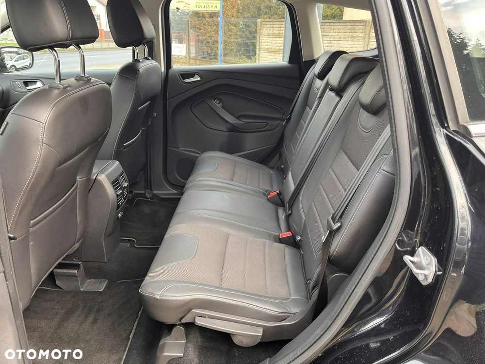 Ford Kuga 1.6 EcoBoost 2x4 Titanium - 28