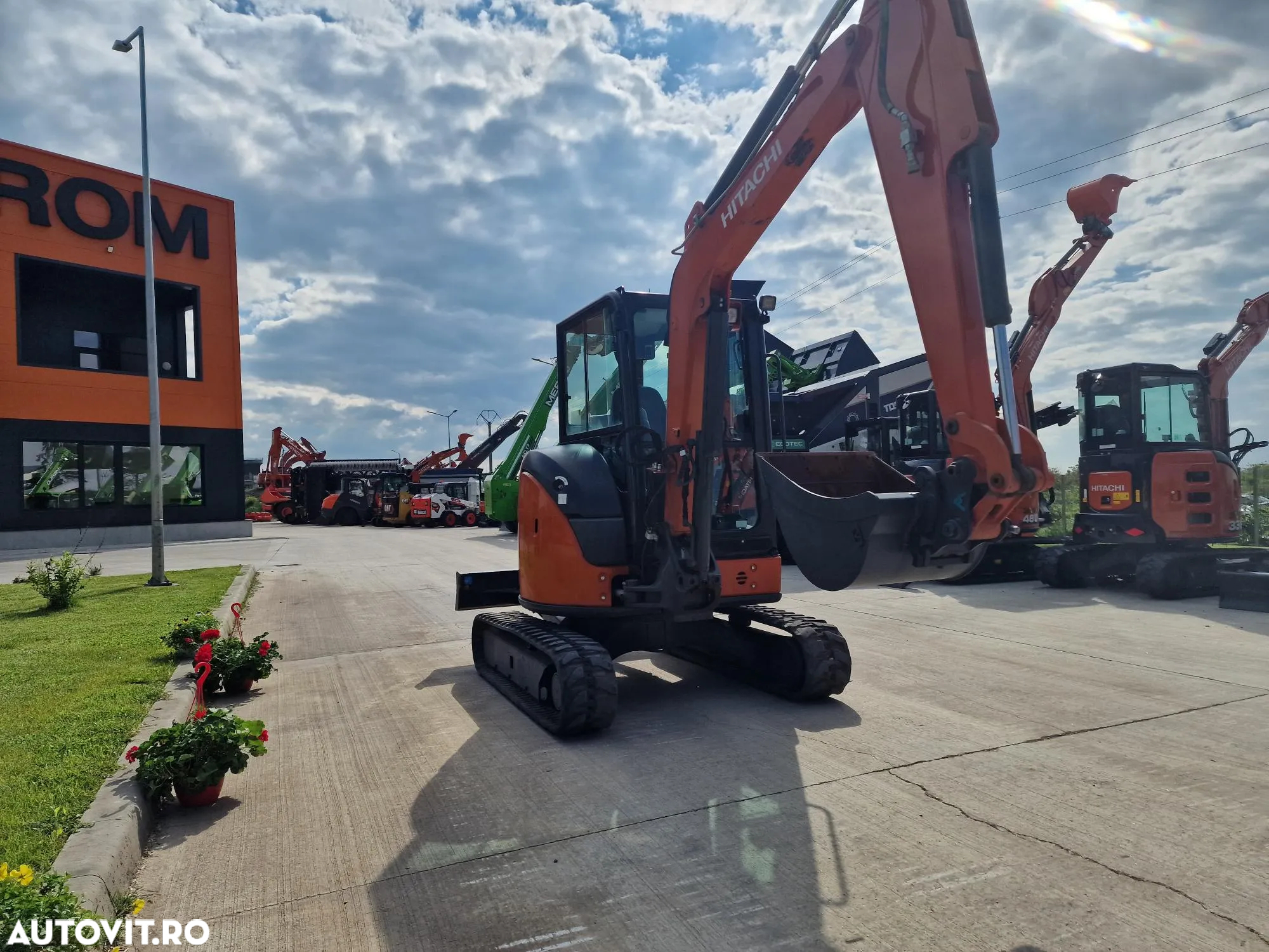 Hitachi ZX38, 2021, 1.376h, CUPLA RAPIDA+3 CUPE, 3,9tone, Ad sapare 4m, Inst picon, Aer conditionat, Senile 80% ok, produs in JAPONIA, posibilitate leasing 4 ani-PROMOTIE 36.900 EUR+Tva - 22