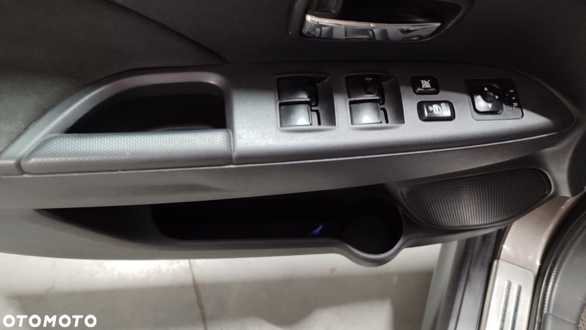 Mitsubishi ASX 2.0 4WD CVT Top - 17