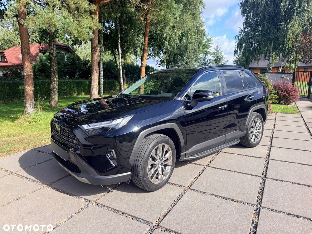 Toyota RAV4 - 1