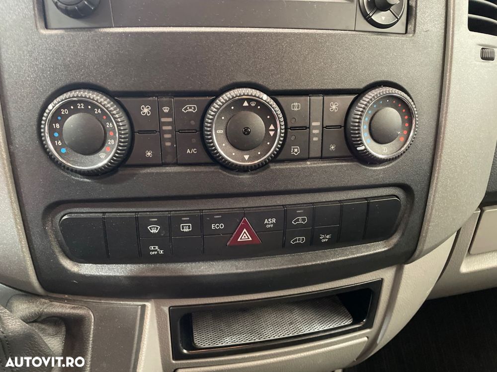 Mercedes-Benz Sprinter - 9