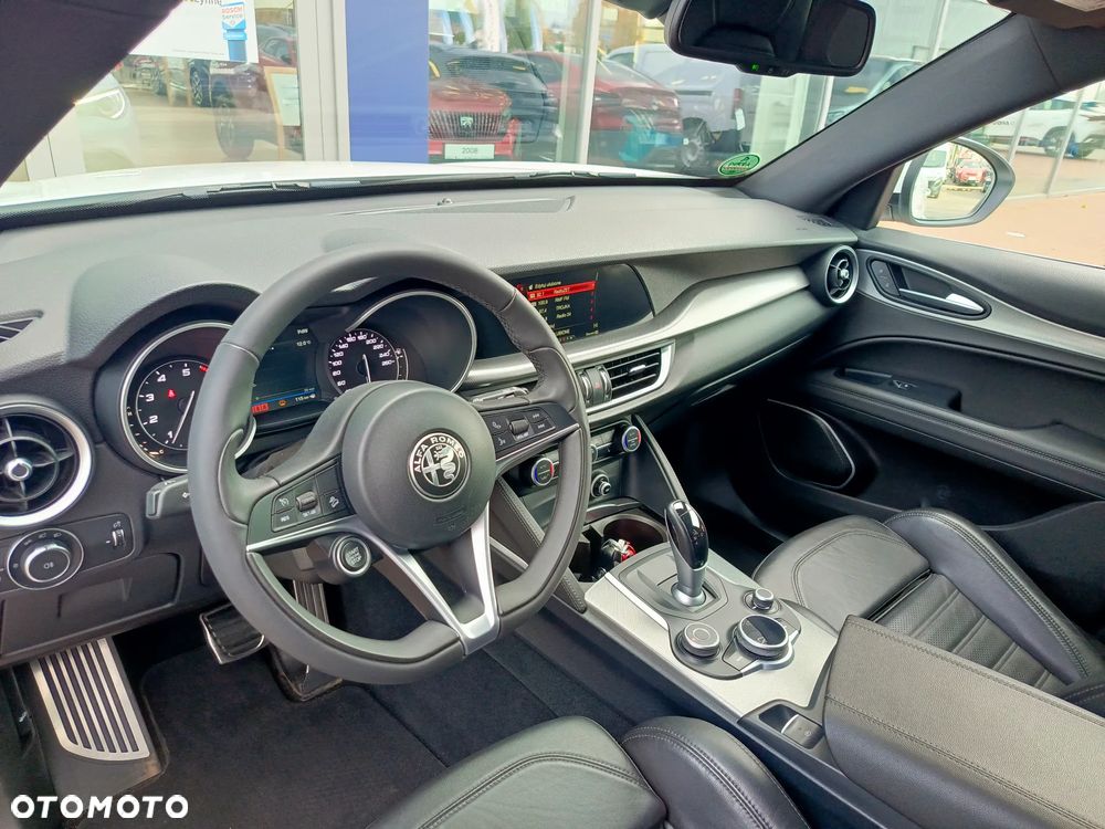 Alfa Romeo Stelvio 2.0 Turbo Executive Q4 - 11