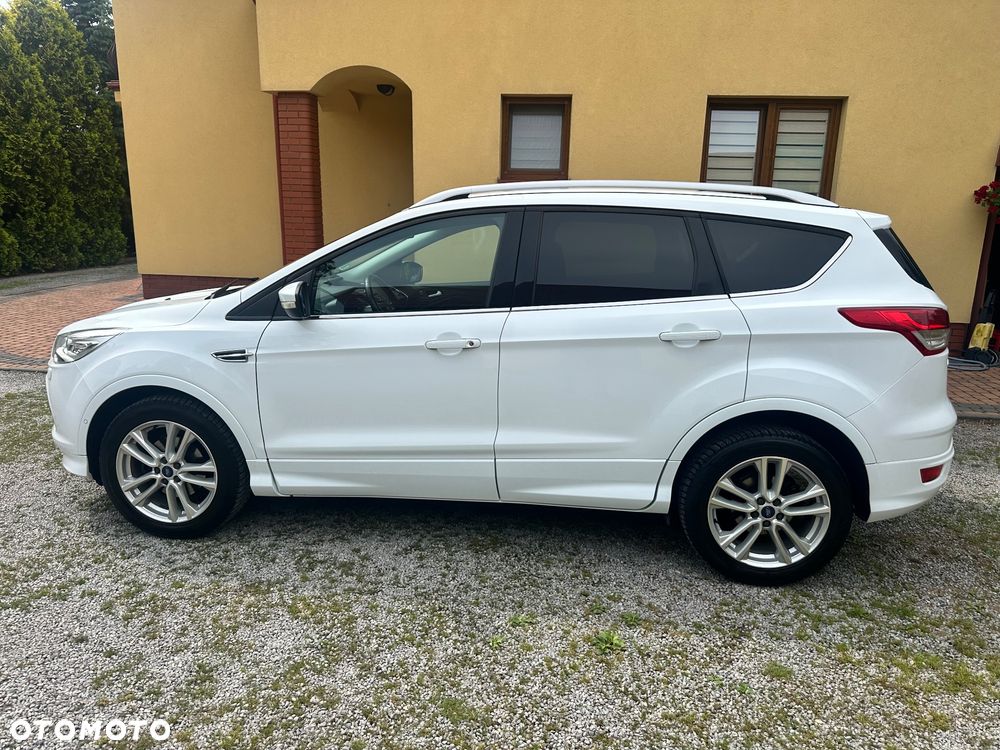 Ford Kuga 1.6 EcoBoost 2x4 Titanium - 8