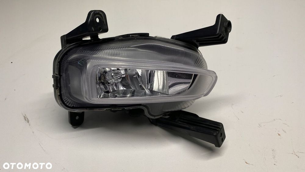 KIA CEED III LAMPA HALOGEN PRZECIWMGIELNA PRAWA PRAWY 17-21 - 3