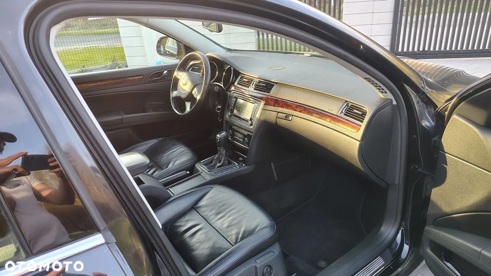 Skoda Superb 1.8 TSI FAMILY - 24
