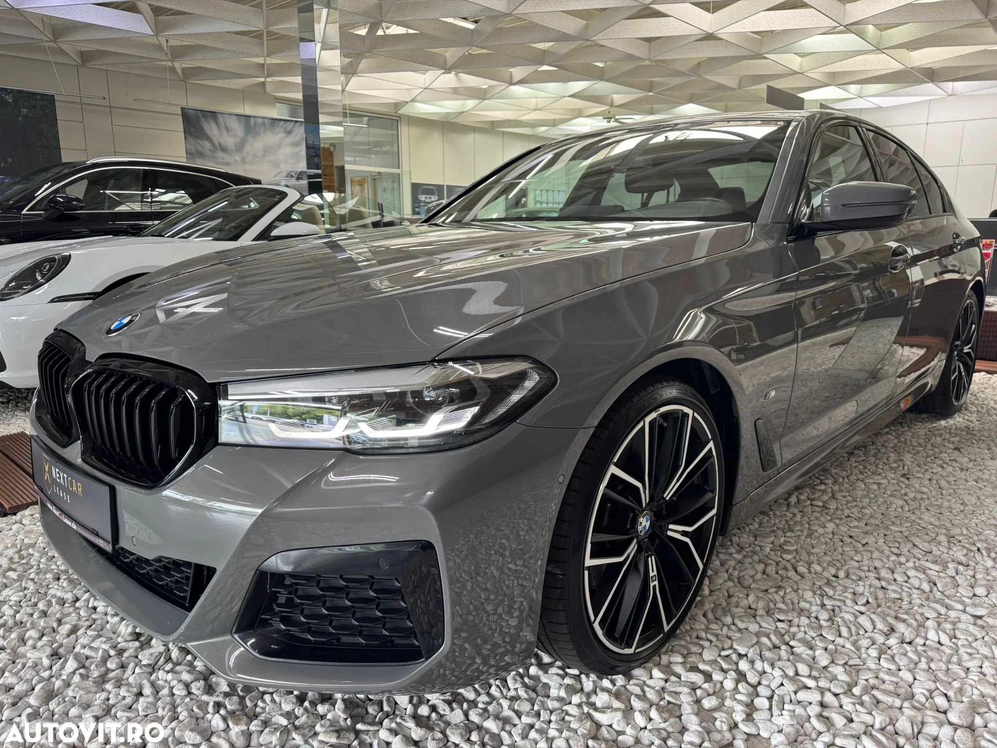 BMW Seria 5 530i AT MHEV - 1