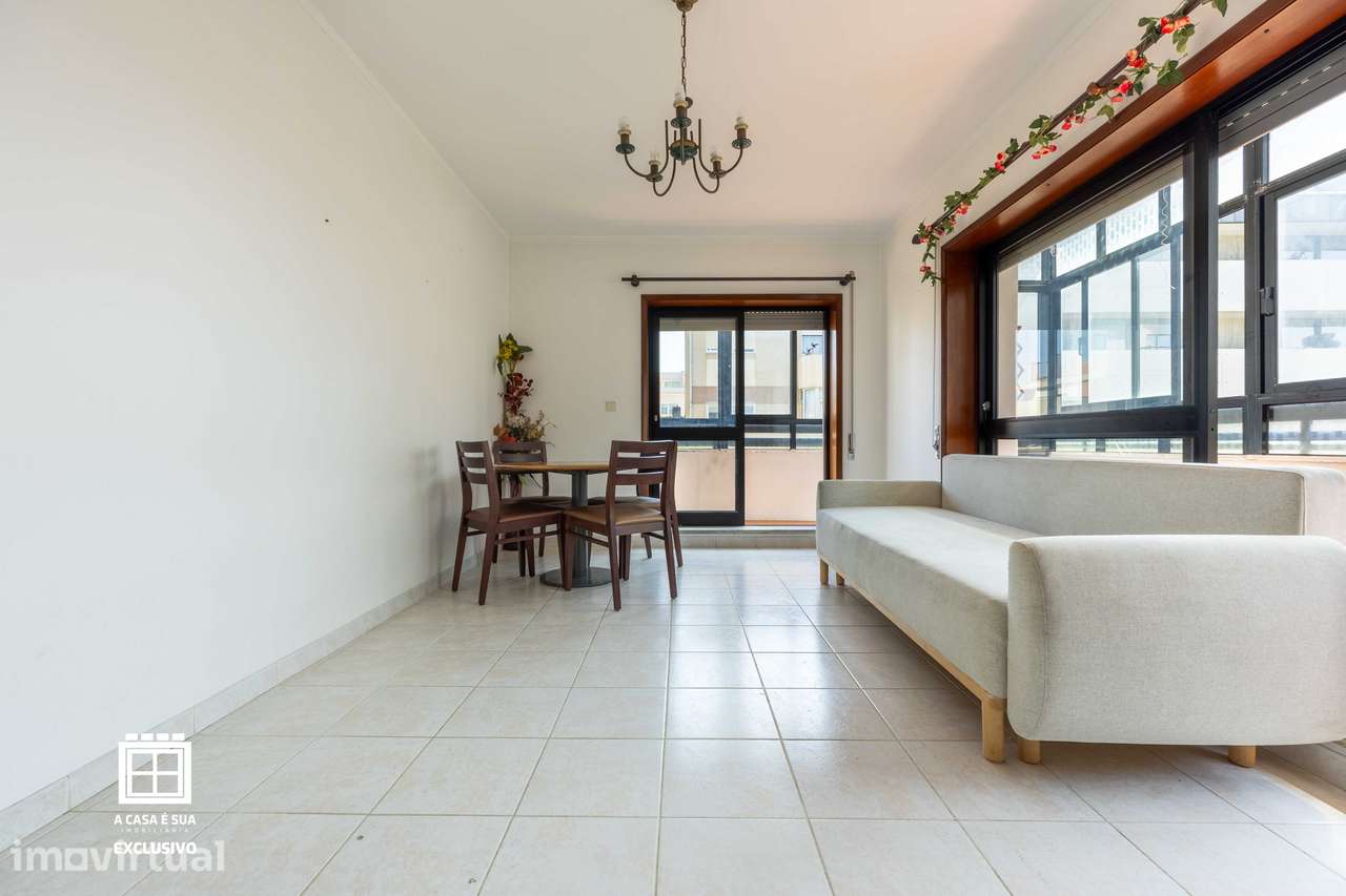Apartamento T1 em Espinho, na 3ª linha da Praia - Grande imagem: 2/27