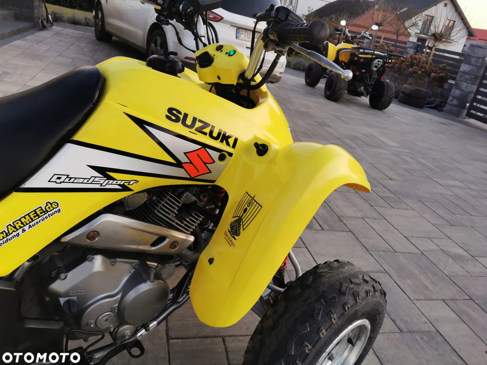 Suzuki Inny - 19