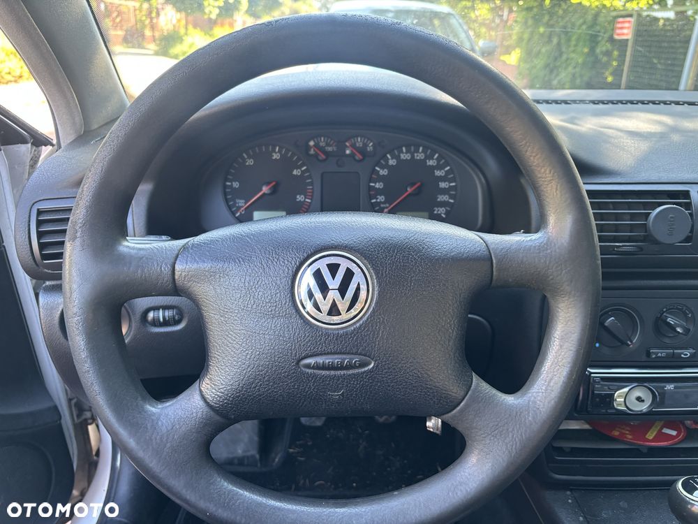 Volkswagen Passat Variant - 4