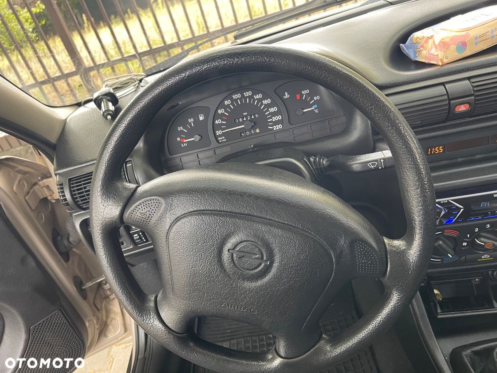 Opel Astra - 12