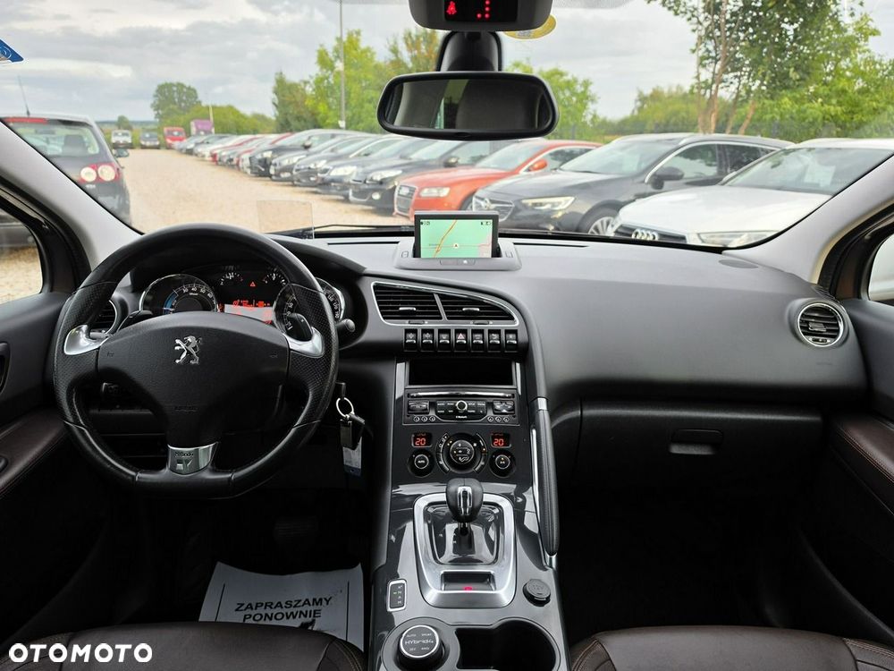 Peugeot 3008 Hybrid4 - 36