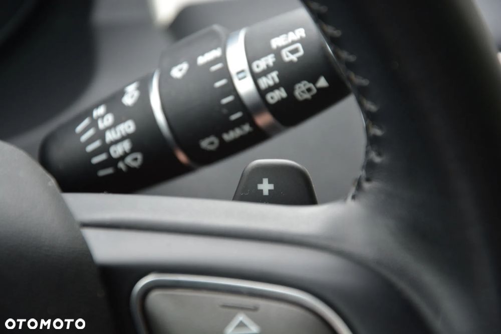Land Rover Range Rover Evoque TD4 SE Dynamic - 24