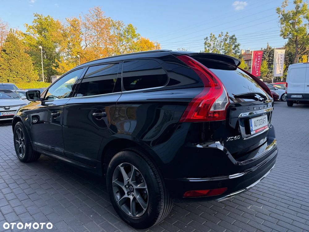 Volvo XC 60 D4 Drive-E Ocean Race - 29