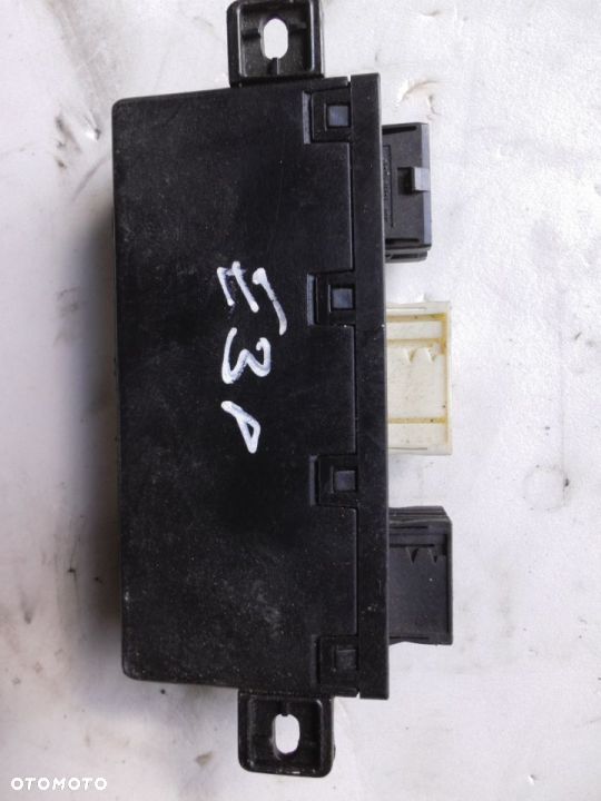 BMW E39 KOMPUTER Computer Module ECU Unit 8377601 - 1
