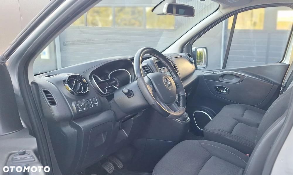 Opel Vivaro - 6