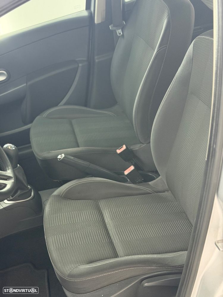 Renault Clio 1.2 16V Dynamique - 12