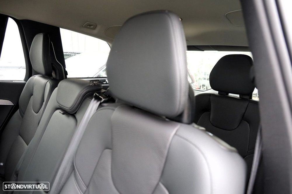 Volvo XC 90 2.0 T8 PHEV Plus Dark AWD - 14