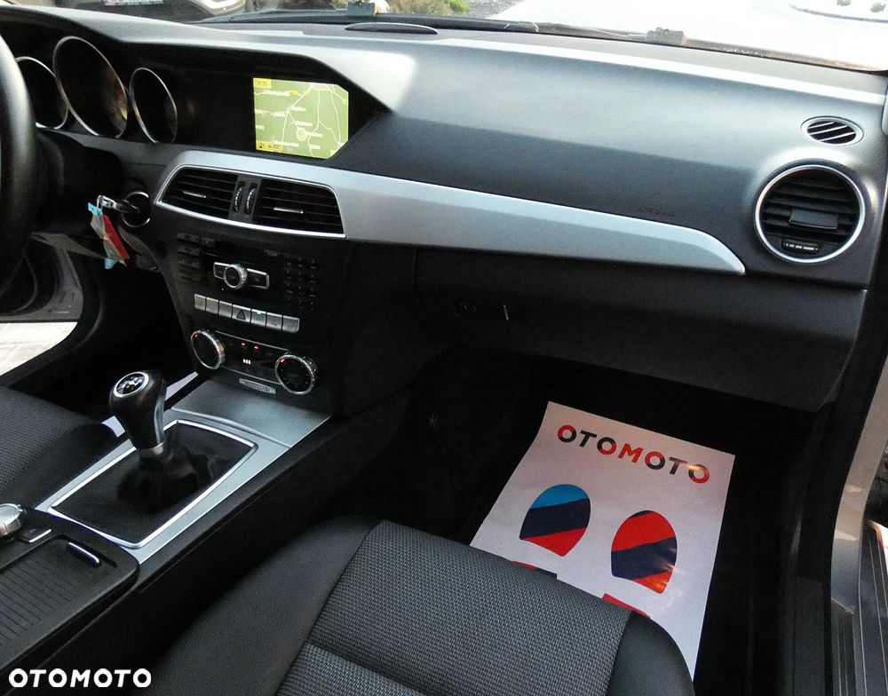 Mercedes-Benz Klasa C 180 Kompressor Avantgarde - 24