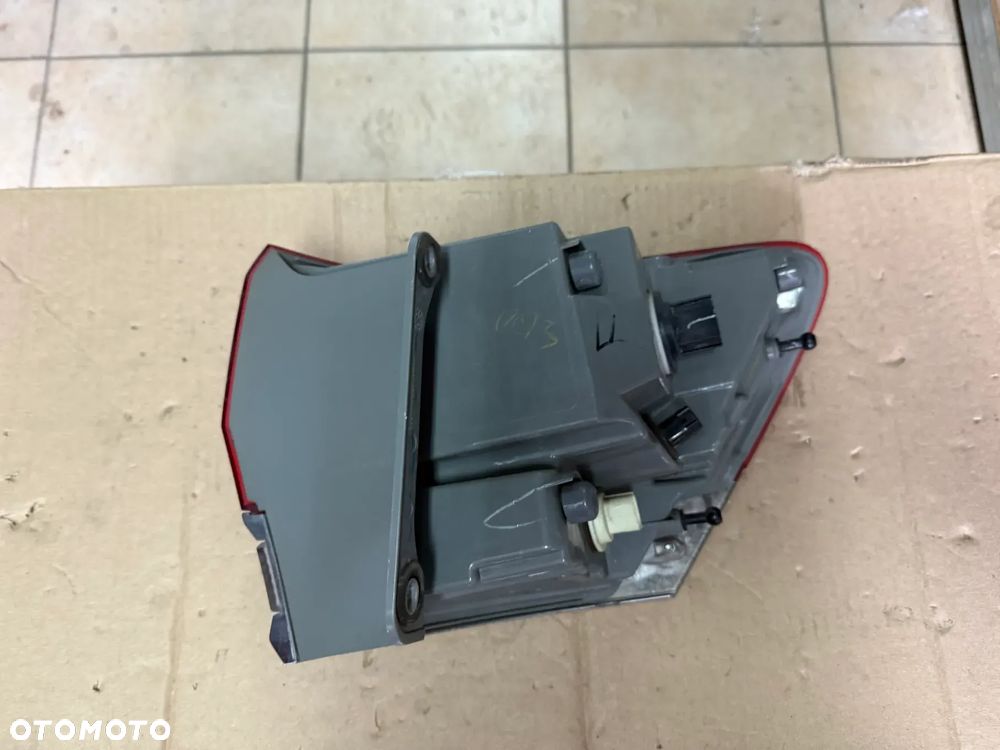 Reflektor / lampa tylna Jeep Grand Cherokee 17' - lewa strona - oryginalna - 2