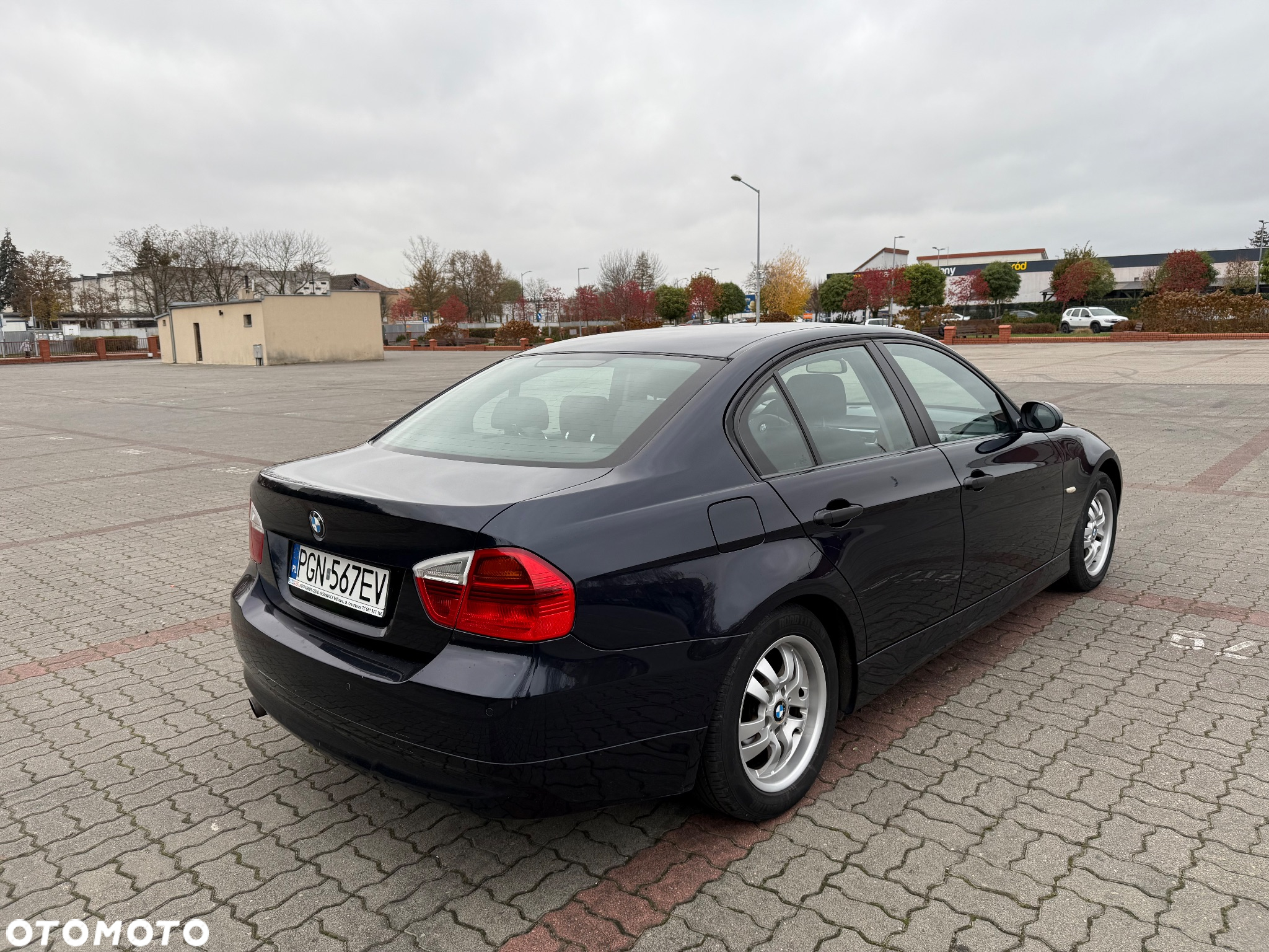 BMW Seria 3 320i - 6